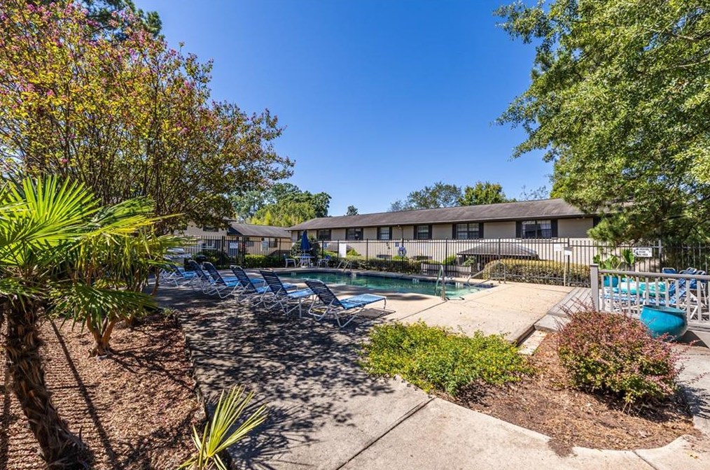 410 Candler Park Dr Ne #h-8, Atlanta, GA 30307