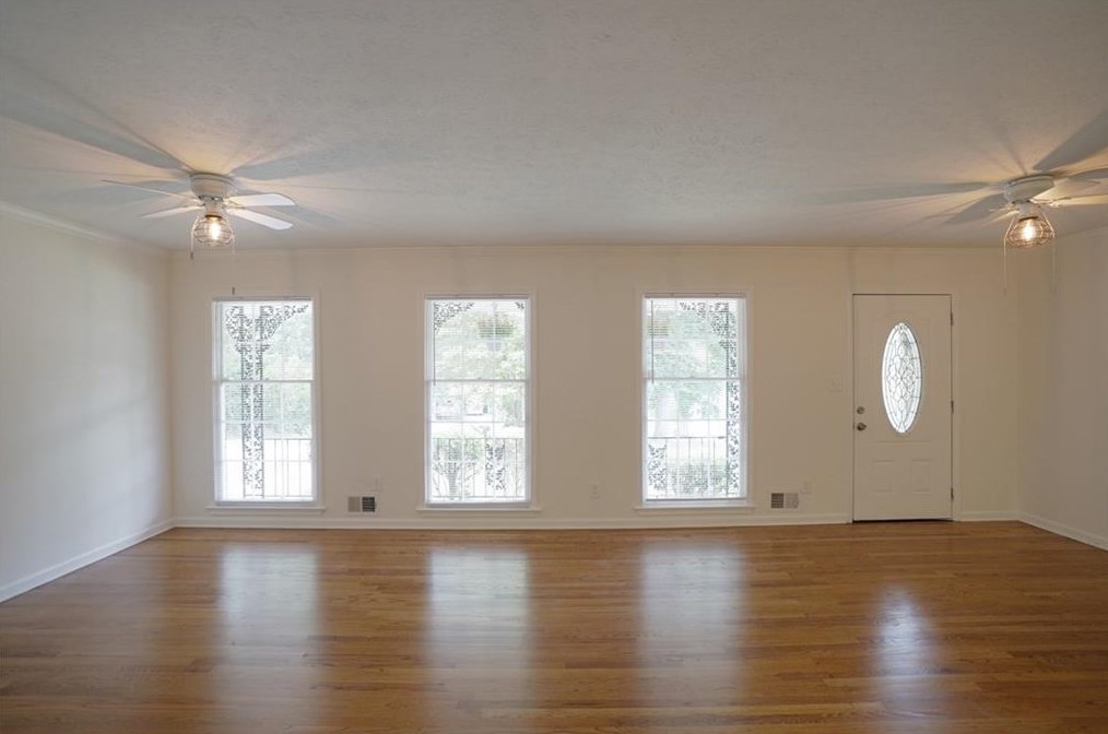 4641 Hemlock Dr, Austell GA 30106-1929 exterior