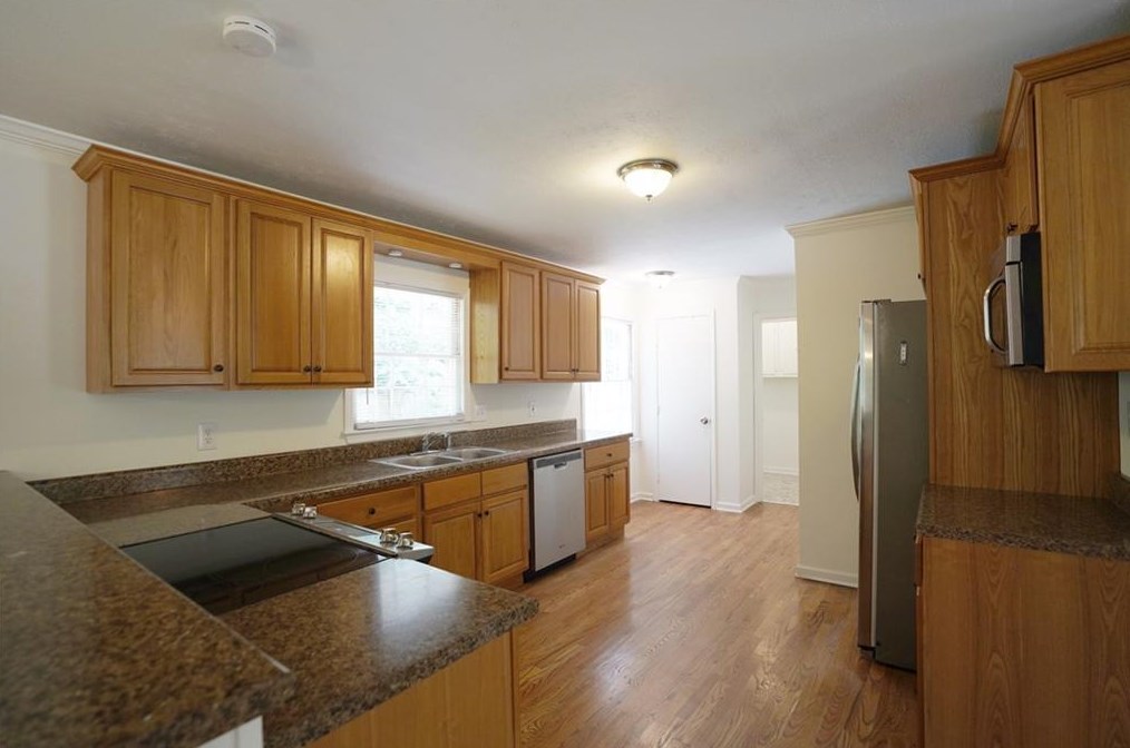 4641 Hemlock Dr, Austell GA 30106-1929 exterior