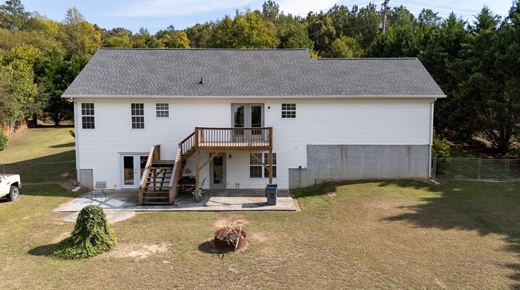 3102 Red Bud Rd, Calhoun GA 30701-9601 exterior