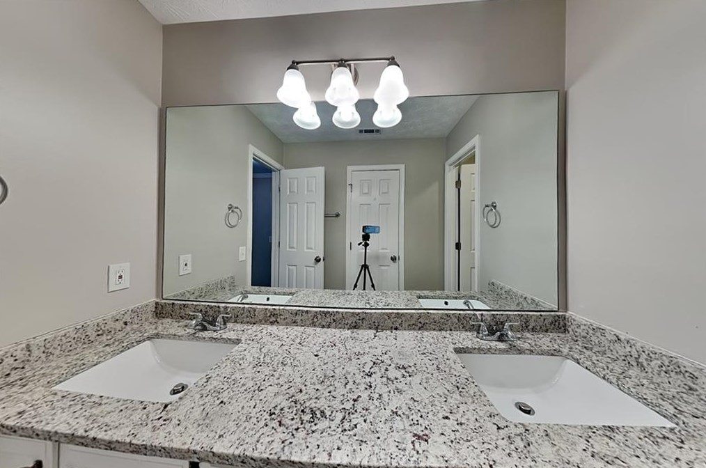 5680 Cannonero Dr, Alpharetta GA 30005-7871 exterior