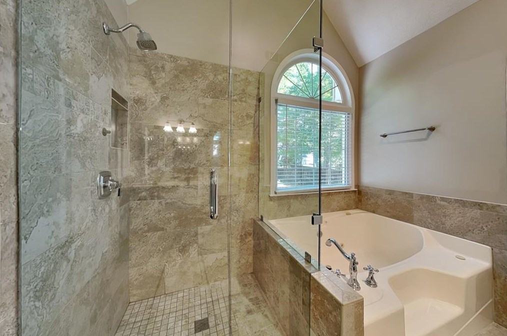 5680 Cannonero Dr, Alpharetta GA 30005-7871 exterior