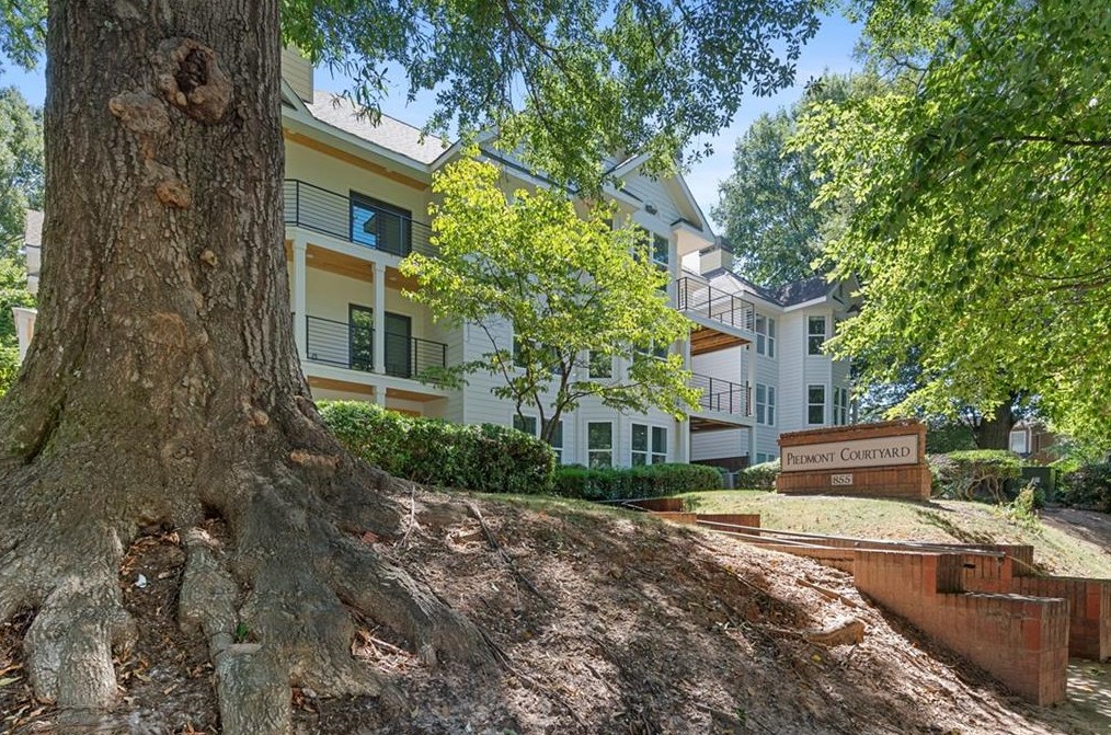 855 Piedmont Ave, Atlanta GA  30308-4312 exterior