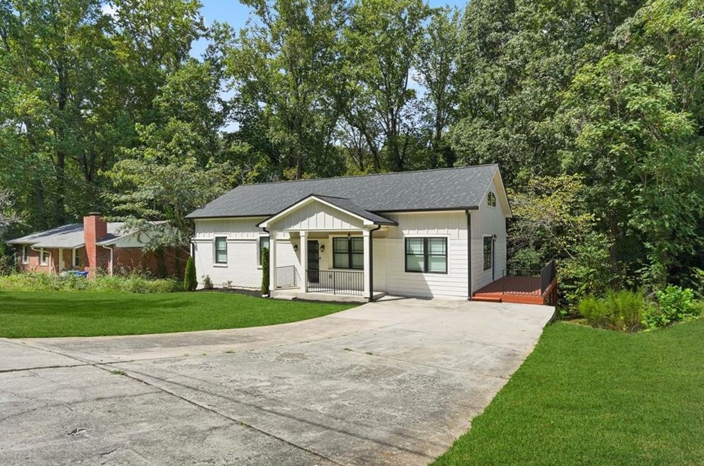 2373 Bouldercliff Way, Atlanta, GA 30316-3640