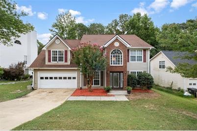 721 Simon Park Circle, Lawrenceville, GA 30045 - Photo 1