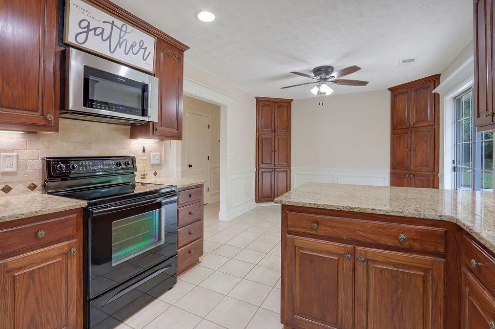 4966 Poplar Spg Rd, Gainesville GA 30507-8741 exterior