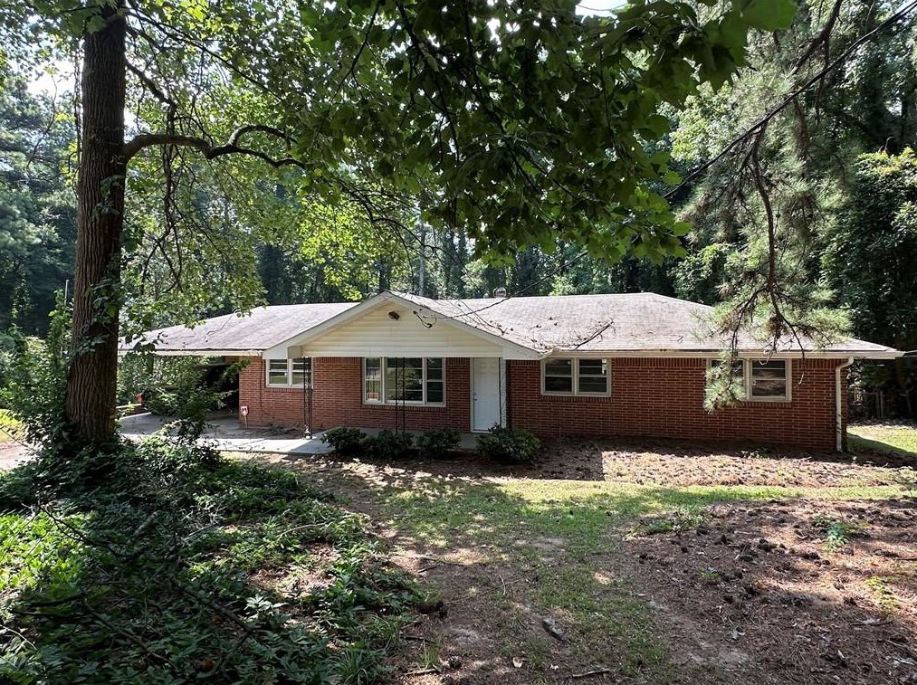 1490 Pine Dr, Atlanta, GA 30349