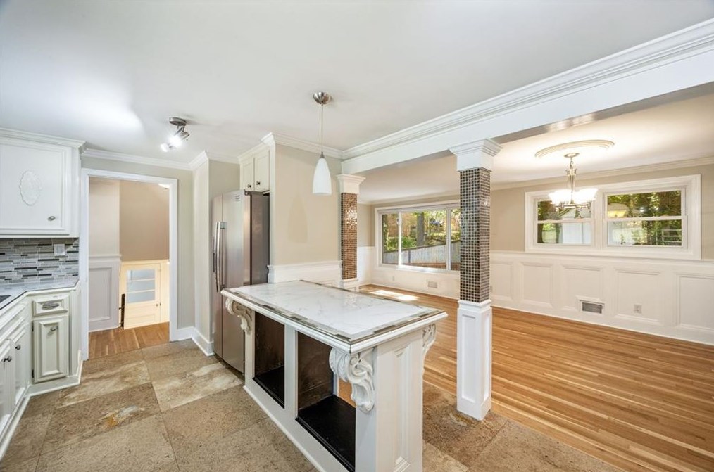 2423 Rhineland Ct, Atlanta GA 30345 exterior