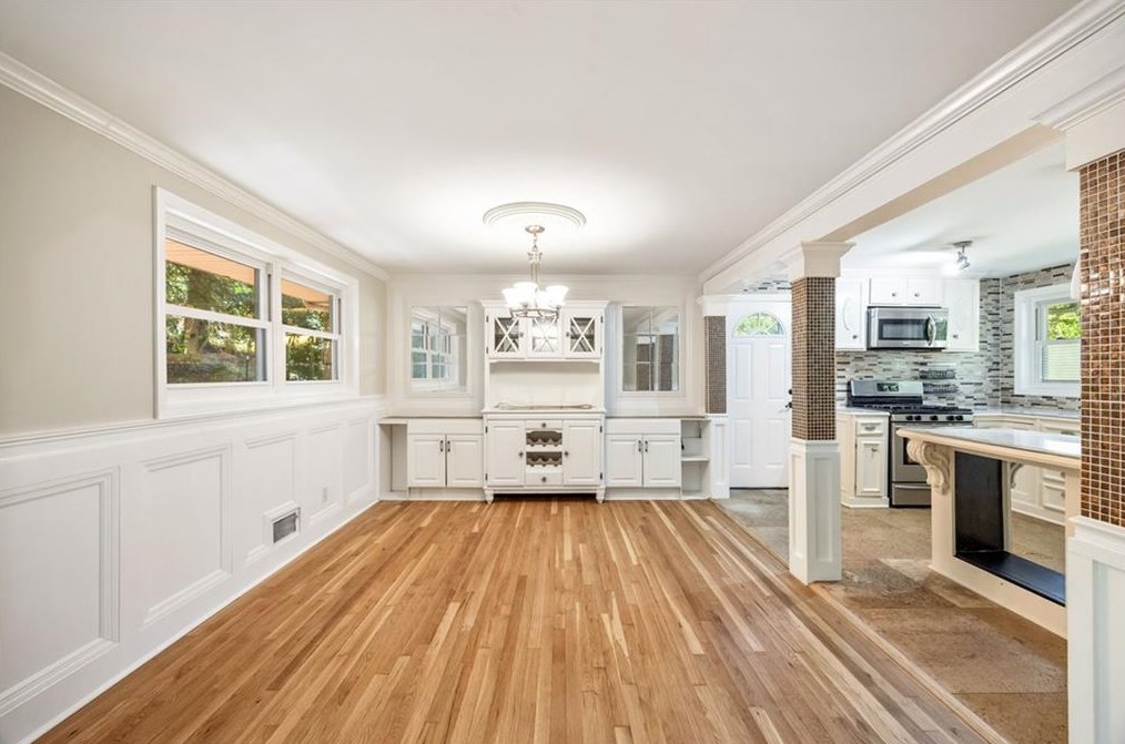 2423 Rhineland Ct, Atlanta GA 30345 exterior