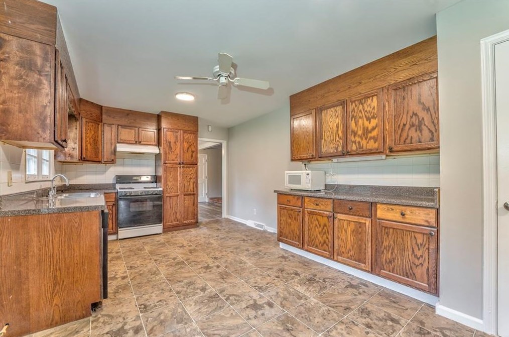 21 Anders Rd Sw, Rome, GA 30165