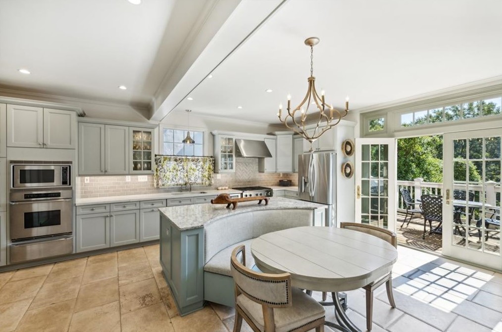 45 Camden Rd, Atlanta GA  30309-1513 exterior