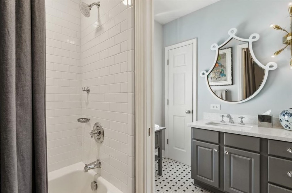 45 Camden Rd, Atlanta GA  30309-1513 exterior