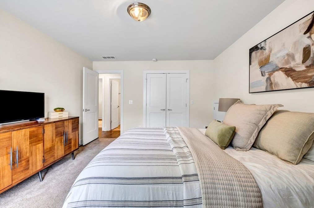 690 Parker Ave, Decatur GA  30032-3952 exterior