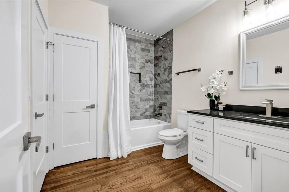 690 Parker Ave, Decatur GA  30032-3952 exterior