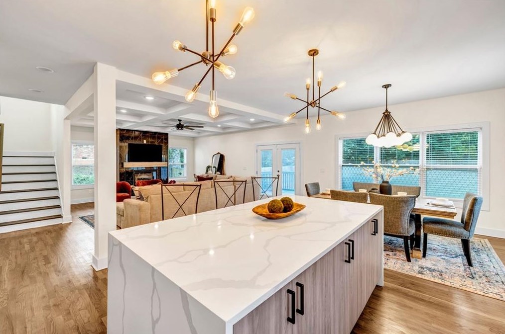 690 Parker Ave, Decatur GA  30032-3952 exterior