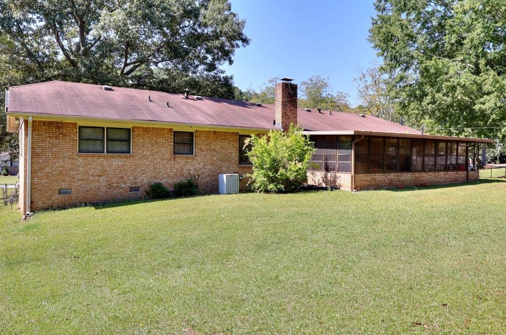 3056 Hidden Forest Dr, Lithonia, GA 30078