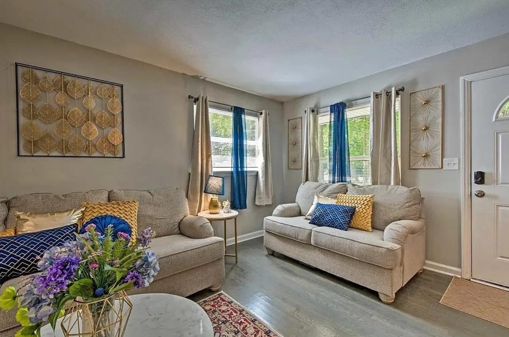 2582 Westchester Dr, Atlanta, GA 30344