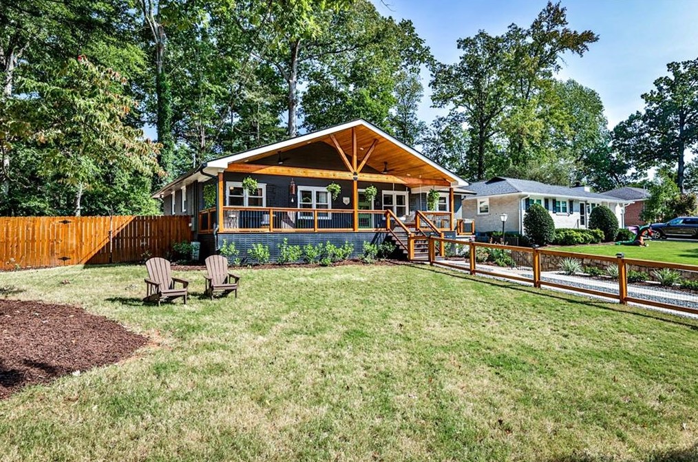 829 Whelchel Dr, Decatur, GA 30033