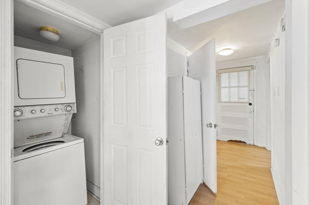 2336 Bernard Rd, Atlanta GA 30318-1102 exterior