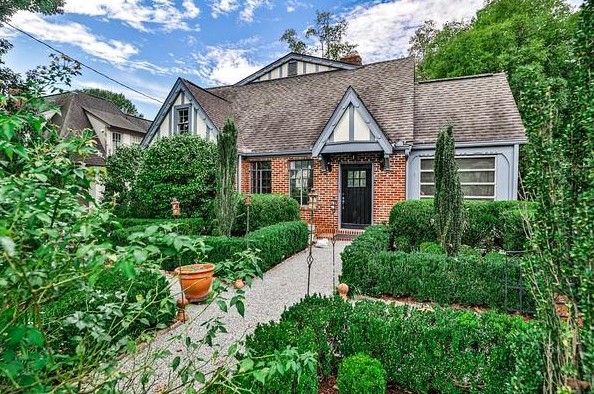 658 Cumberland Cir, Atlanta, GA 30306-3257