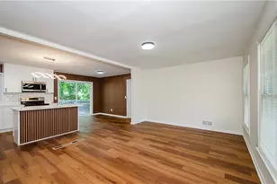 3900 Hilton Courts, Decatur, GA 30035 - Photo 10