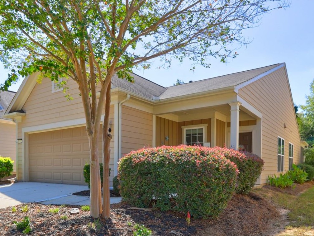 397 Sandy Springs Dr, Griffin, GA 30223-7276