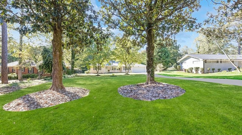 2907 Dogwood Dr, Atlanta GA 30354-1153 exterior