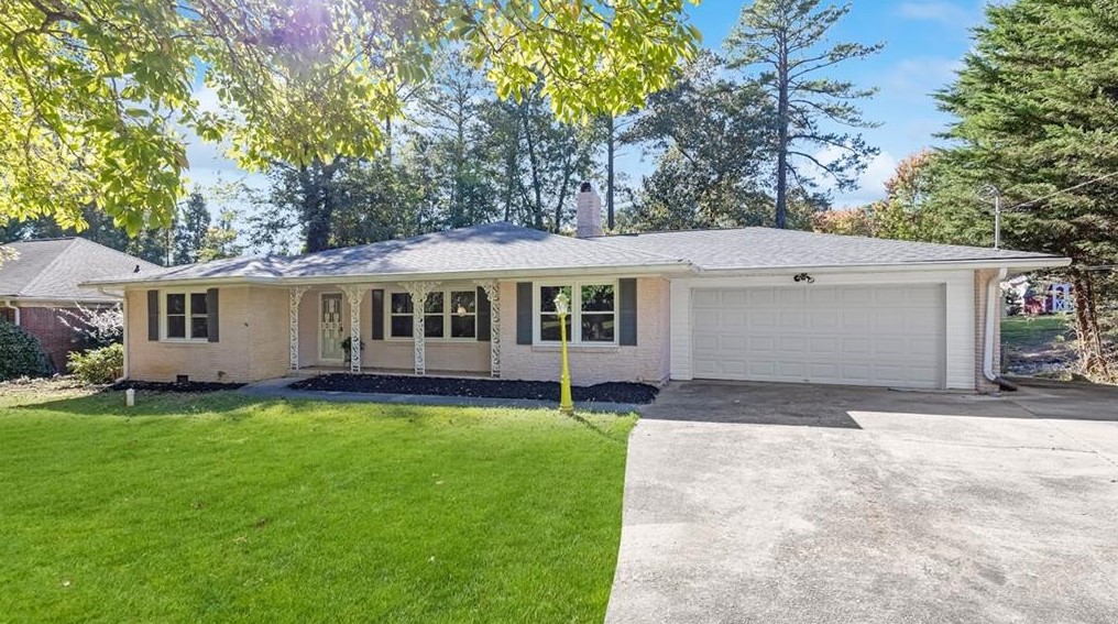 2907 Dogwood Dr, Atlanta GA 30354-1153 exterior