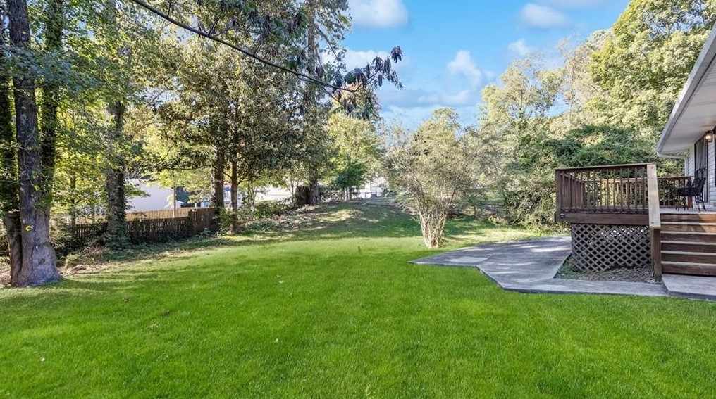 2907 Dogwood Dr, Atlanta GA 30354-1153 exterior