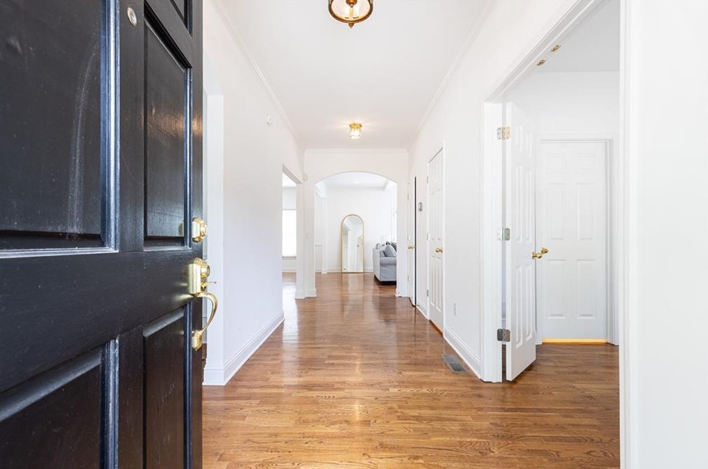2119 Adams Dr, Atlanta, GA 30318-1915