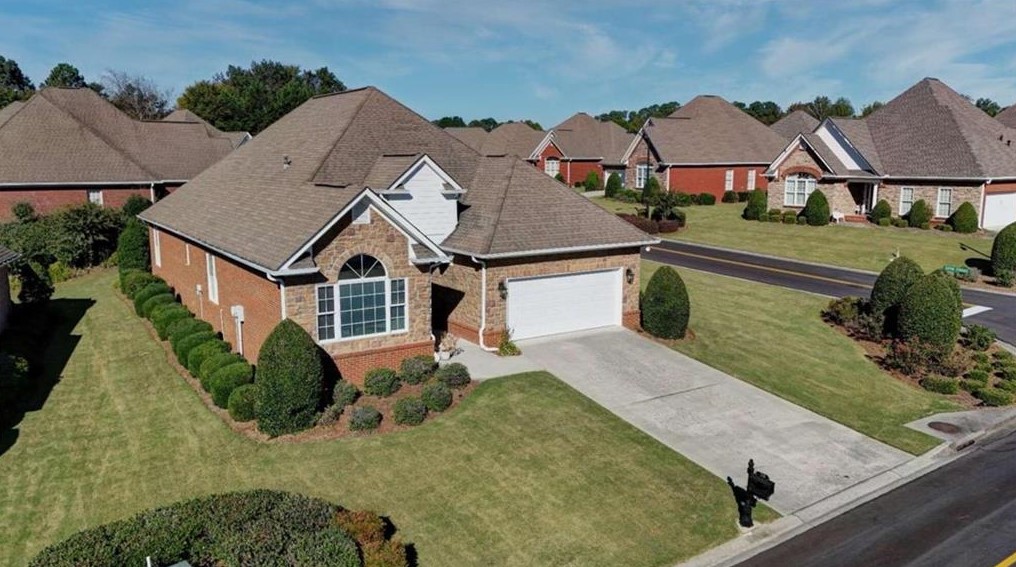 110 Lenox Rd, Calhoun, GA 30701