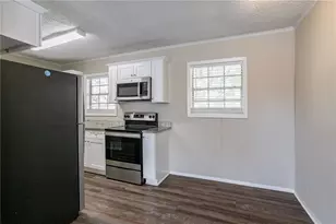 6230 Kensington Ct, Austell, GA 30106 - Photo 4