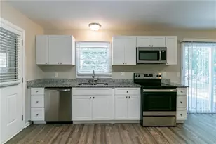 929 Pine Roc Dr, Stone Mountain, GA 30083 - Photo 6