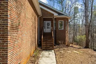 6137 White Oak Dr, Flowery Branch, GA 30542 - Photo 4