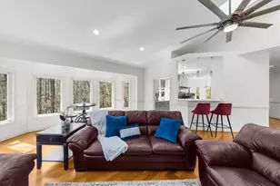 6137 White Oak Dr, Flowery Branch, GA 30542 - Photo 10