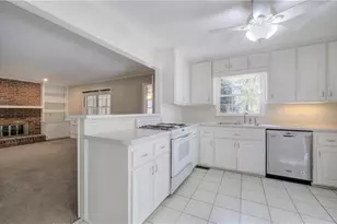 2864 Holly Oaks Dr, Marietta, GA 30062 - Photo 18