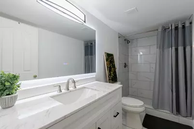 2870 Pharr Court South NW #2602, Atlanta, GA 30305 - Photo 4