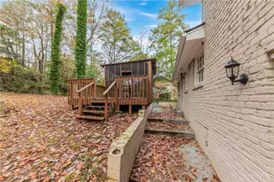 3390 Glenview Cir SW, Atlanta, GA 30331 - Photo 26