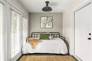 9129 Selborne Ln, Chattahoochee Hills, GA 30268 - Photo 6