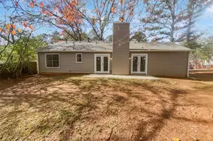 4727 Garden Hills Dr, Stone Mountain, GA 30083 - Photo 8