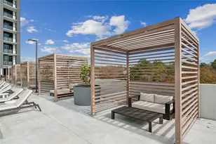 2425 Peachtree Rd NE, Atlanta, GA 30305 - Photo 32