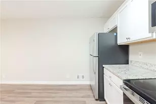 4412 Rustic Wood Dr, Stone Mountain, GA 30083 - Photo 8