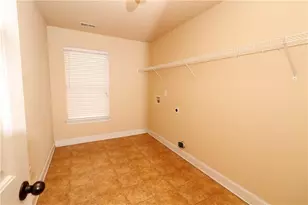8178 Lochley Dr, Fairburn, GA 30213 - Photo 26