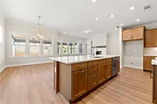 198 Bear Wy, Hoschton, GA 30548 - Photo 2