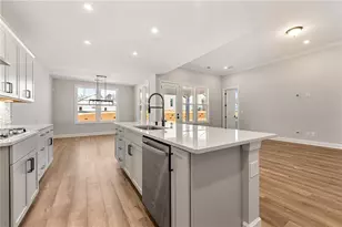 290 Conway Trl, Hoschton, GA 30548 - Photo 2