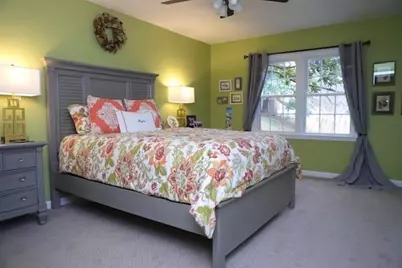 28 Glenald Way NW, Atlanta, GA 30327 - Photo 12