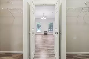 5641 Roswell Rd, Atlanta, GA 30342 - Photo 20