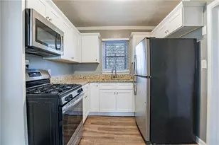 2196 Knoll Dr, Decatur, GA 30032 - Photo 10