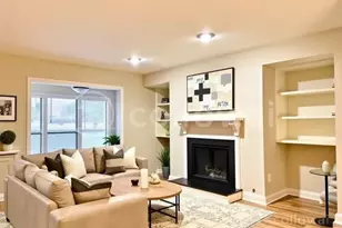 1011 Dunbar Dr, Atlanta, GA 30338 - Photo 2