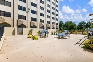 2479 Peachtree Rd NE, Atlanta, GA 30305 - Photo 40